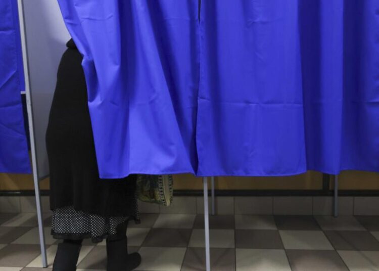 Peste opt milioane de români au vot deja pentru noul Legislativ