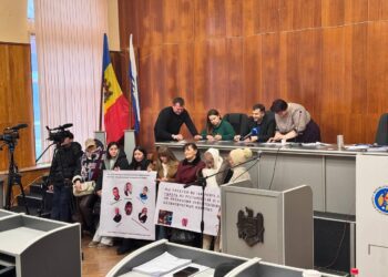 VIDEO // Eutanasierea câinilor a stârnit scandal la Primăria Bălți. După patru ore de dispute a fost aprobat un REGULAMENT