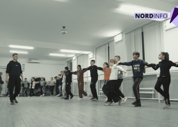 VIDEO // A rămas acasă din dragoste pentru artă și „Heceni”. Află istoria lui Ștefan, un dansator de 18 ani