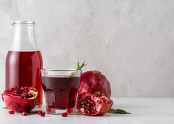 Sucul de rodie – băutura care ne ajută sănătatea intestinală și metabolică