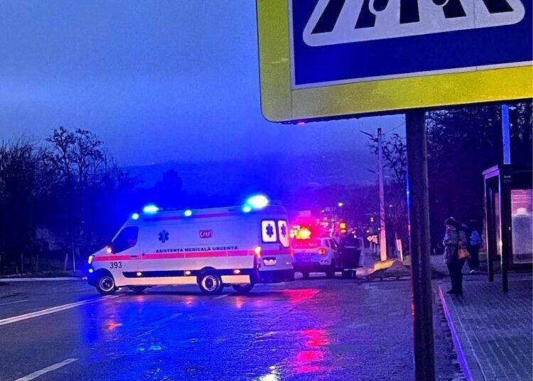 Un copil de 10 ani a fost spulberat de un automobil, la Ceadîr-Lunga. Şoferul a fugit de la faţa locului