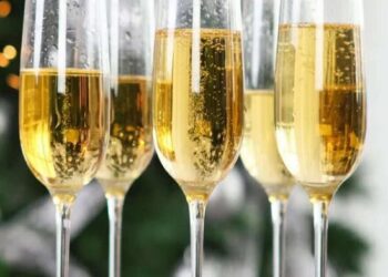 Recomandările ANSA pentru alegerea și consumul vinurilor efervescente de Revelion