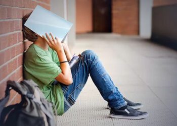 Rata abandonului școlar este în creștere în Moldova. Opinia psihologului