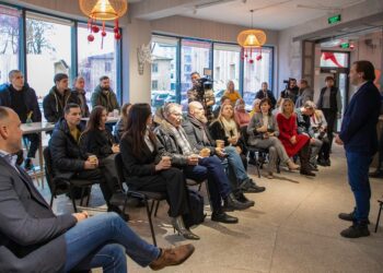 VIDEO // Dumitru Alaiba a discutat cu tinerii din Bălți despre antreprenoriat: „Misiunea noastră este să le facilităm calea”