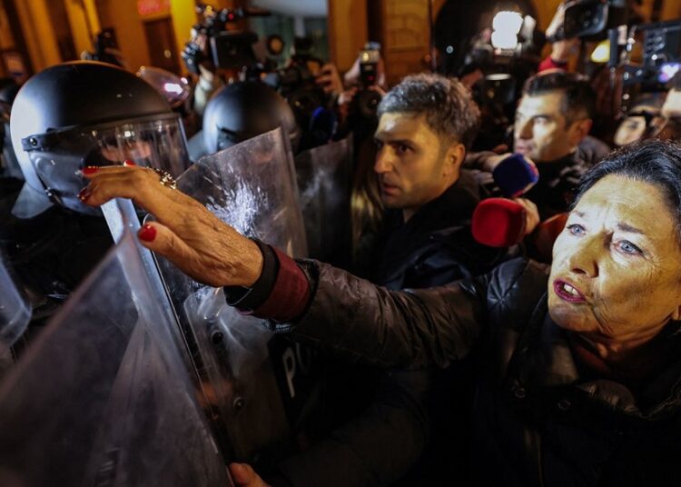 Конституционный суд Грузии отклонил иск президента об отмене результатов парламентских выборов