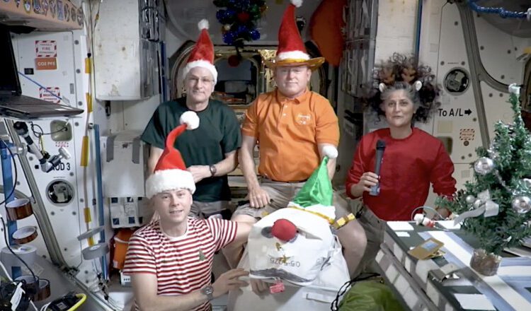 Mesajul de Crăciun al celor care se află la 400 de kilometri deasupra Terrei. Sărbătoarea astronauților departe de casă și de lume