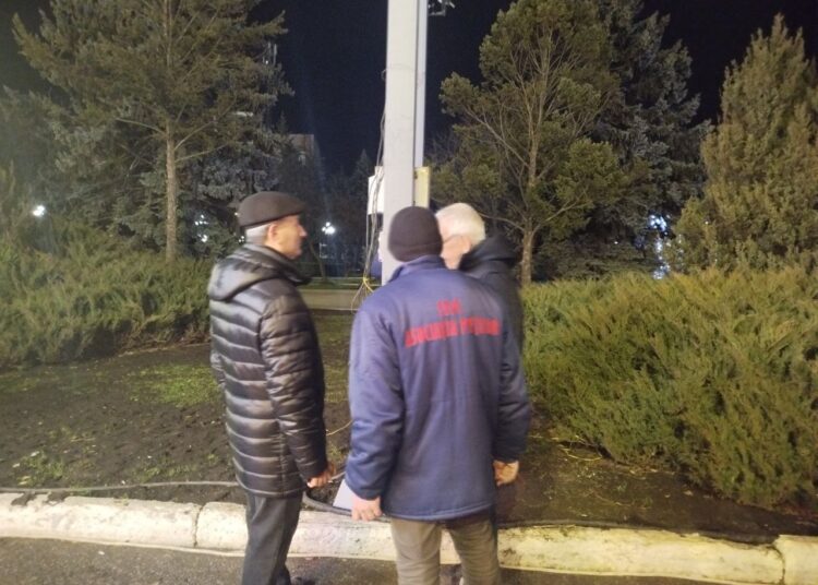 FOTO // Târgul de Crăciun din Bălți, fără curent electric: „Pentru ce plătim?”