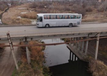 VIDEO // Bălțiul, amenințat de un colaps rutier din cauza reparației celor două poduri. Primarul dă vina pe guvern și cere construcția a două străzi