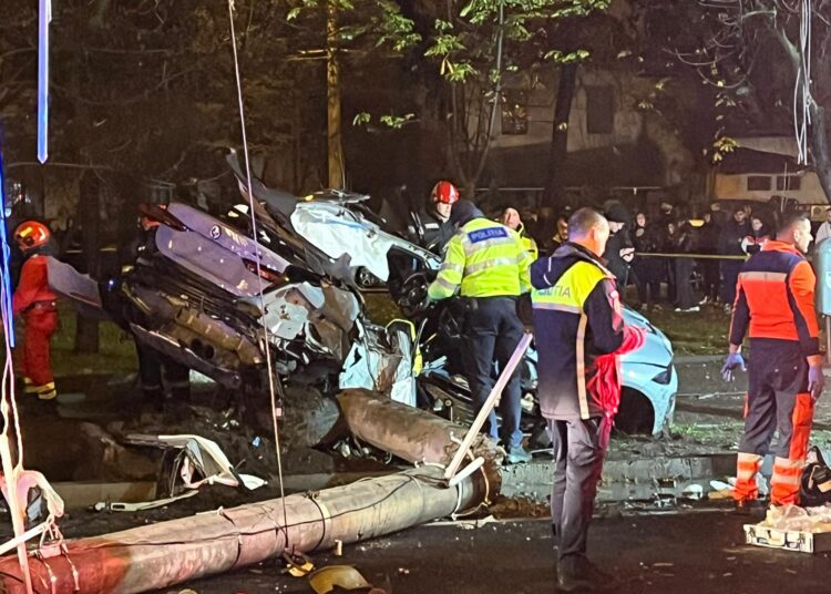 VIDEO // Doi tineri au murit într-un accident în România, după o întrecere