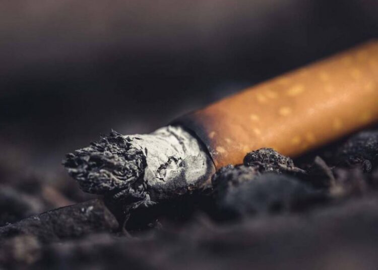 Un bărbat din Rezina s-a ales cu arsuri grave din cauza fumatului