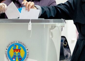 Locuitorii din satul Iliciovca, raionul Florești, votează