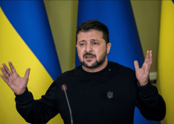 «У нас нет сил, чтобы вернуть их». Зеленский — о Крыме и Донбассе