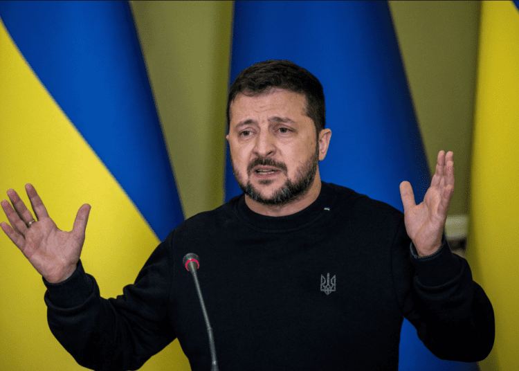 «У нас нет сил, чтобы вернуть их». Зеленский — о Крыме и Донбассе