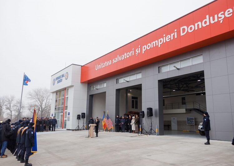 Президент Майя Санду посетила Дондушаны и Бельцы, чтобы обсудить развитие населенных пунктов на севере страны