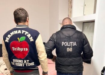 VIDEO // Exploatau șoferi moldoveni pentru transportarea migranților ilegali în UE. Trei persoane, arestate