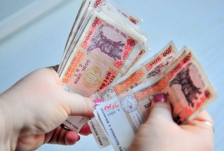 Autoritățile au anunțat un nou program de asistență în sezonul rece pentru gospodăriile vulnerabile ale moldovenilor și refugiaților ucraineni