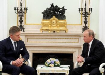 Robert Fico dezvăluie motivul întâlnirii sale controversate cu Vladimir Putin: „Am asigurat gazul pentru Slovacia”