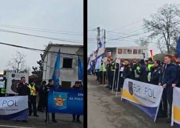 VIDEO // Peste o sută de polițiști de frontieră români au protestat la vama Sculeni