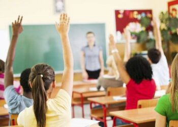 A început transferul salariilor pentru profesori, anunță ministrul educației