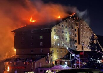 Turcia: Doliu național după ce 76 de oameni au murit în incendiul de la hotelul unde erau cazați
