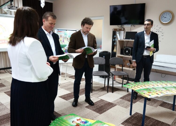 Copiii din Găgăuzia vor învăța limba română cu materiale didactice noi