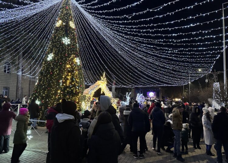 FOTO // La Edineț a fost mare sărbătoare. Constantin Cojocaru: Este o ocazie să ne aducem aminte de tradițiile noastre