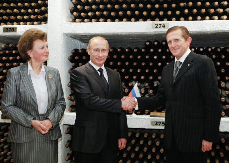 Cricova a scos vinurile lui Putin și-i interzice accesul în beciuri