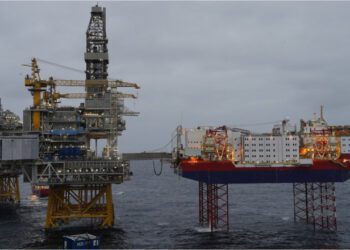 Cabluri submarine și misiuni de sabotaj: Cum pune în pericol „flota fantomă” a Rusiei întreaga aprovizionare cu energie a Europei