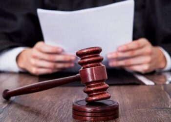 Au forțat doi tineri la cerșit în Rusia. Un cuplu riscă ani grei de pușcărie