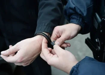VIDEO // Droguri de 200 de mii de lei, ridicate la Florești. Poliția a reținut un bărbat
