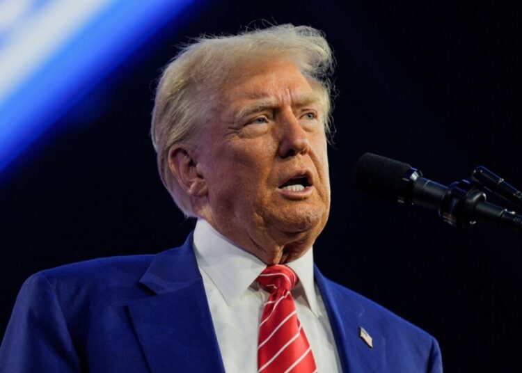 Astăzi, Donald Trump va depune jurământul. Ce va semna în prima zi de activitate