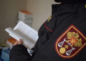(SURSE) Gardian de la Penitenciarul Nr.13, încarcerat în izolatorul Poliției Capitalei, după ce a urcat băut la volan și a provocat un accident