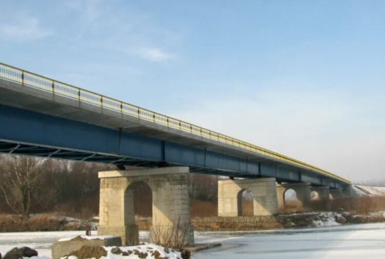 Patru poduri noi peste Prut: „E vremea să trecem de la poduri de flori la poduri de piatră”