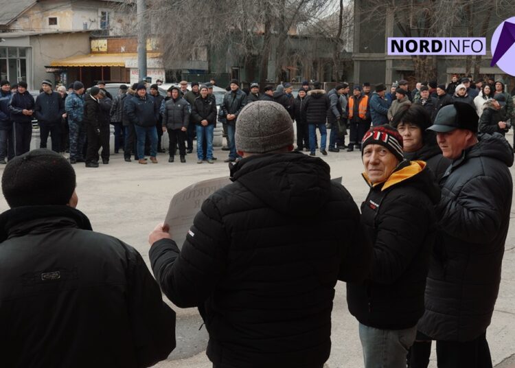 VIDEO // S-a protestat și la Bălți. Ministrul propune vânzarea unor bunuri pentru a achita salariile angajaților