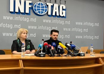 Soțul femeii decedate rupe tăcerea: „Salonul era plin de sânge, dar când m-am întors totul deja era curat”