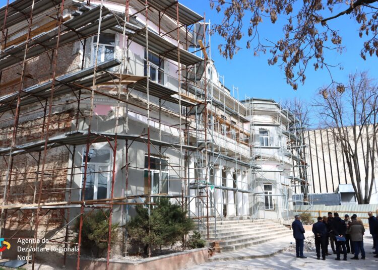 FOTO // Monument de arhitectură, în plină reparație la Bălți
