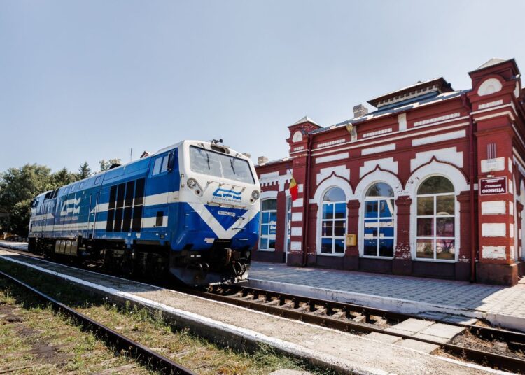 Feroviarii din Ocnița au ieșit să lucreze. Ce condiție au înaintat angajații