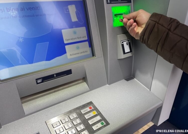 Când vor fi transferate pensiile și alocațiile în luna martie