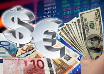 Euro și dolarul scade
