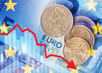 Scădere generalizată a valutelor. Euro și dolarul se află în declin