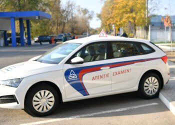 Examenele auto vor fi susținute, puțin, altfel! Nu examinatorii vor alege traseele la proba practică