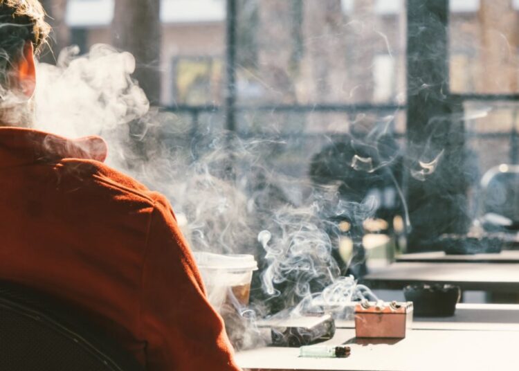 Măsuri mai dure pentru fumători