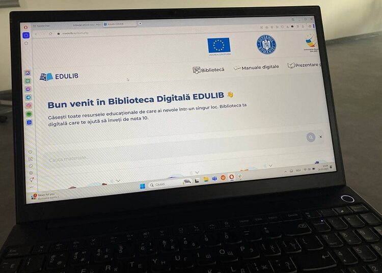 Elevii din Moldova vor putea accesa o bibliotecă digitală românească cu peste 3.600 de lecții