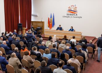 FOTO // Maia Sandu a mers la Soroca: Am vorbit și despre cum pot beneficia de investiții