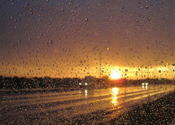 Schimbare ușoară a vremii. Ploi slabe și temperaturi de primăvară timpurie