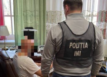 VIDEO // Șapte milioane de euro au fost introduși ilegal în țară. Percheziții de amploare în Chișinău într-un caz de spălare de bani