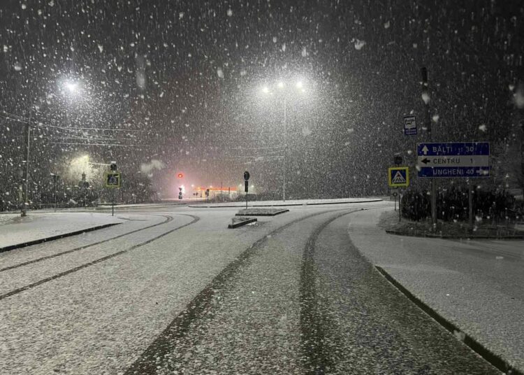 După ninsoare vine lapovița. Doar la nord vom avea temperaturi negative