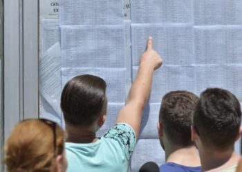 Elevii NU vor ca notele de la BAC să fie afișate public. Răspunsul MEC