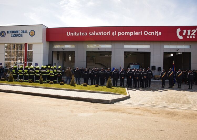 Mai multă siguranță pentru locuitorii a 33 de localități din nordul țării. La Ocnița a fost inaugurată o nouă unitate de salvatori și pompieri