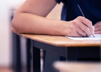 Peste 7 mii de elevi din R. Moldova participă la Testarea de Bază PISA 2025. Despre ce este vorba